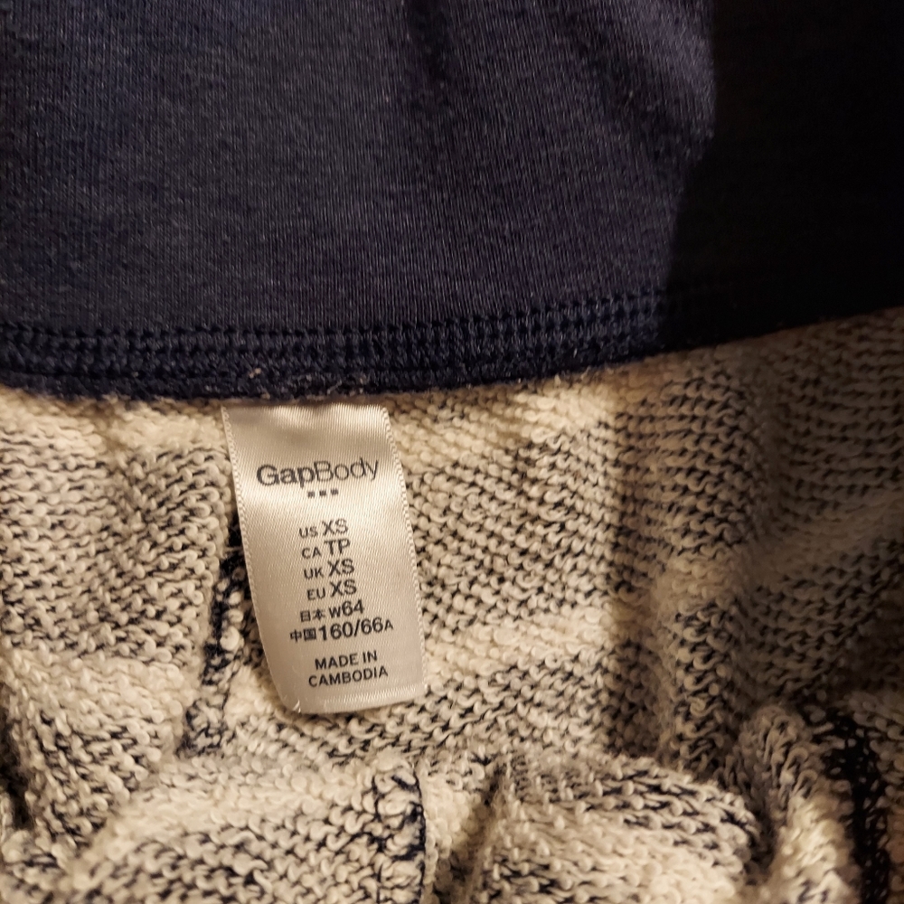 Gap Body XS striped navy white shorts pockets - Picture 3 of 5